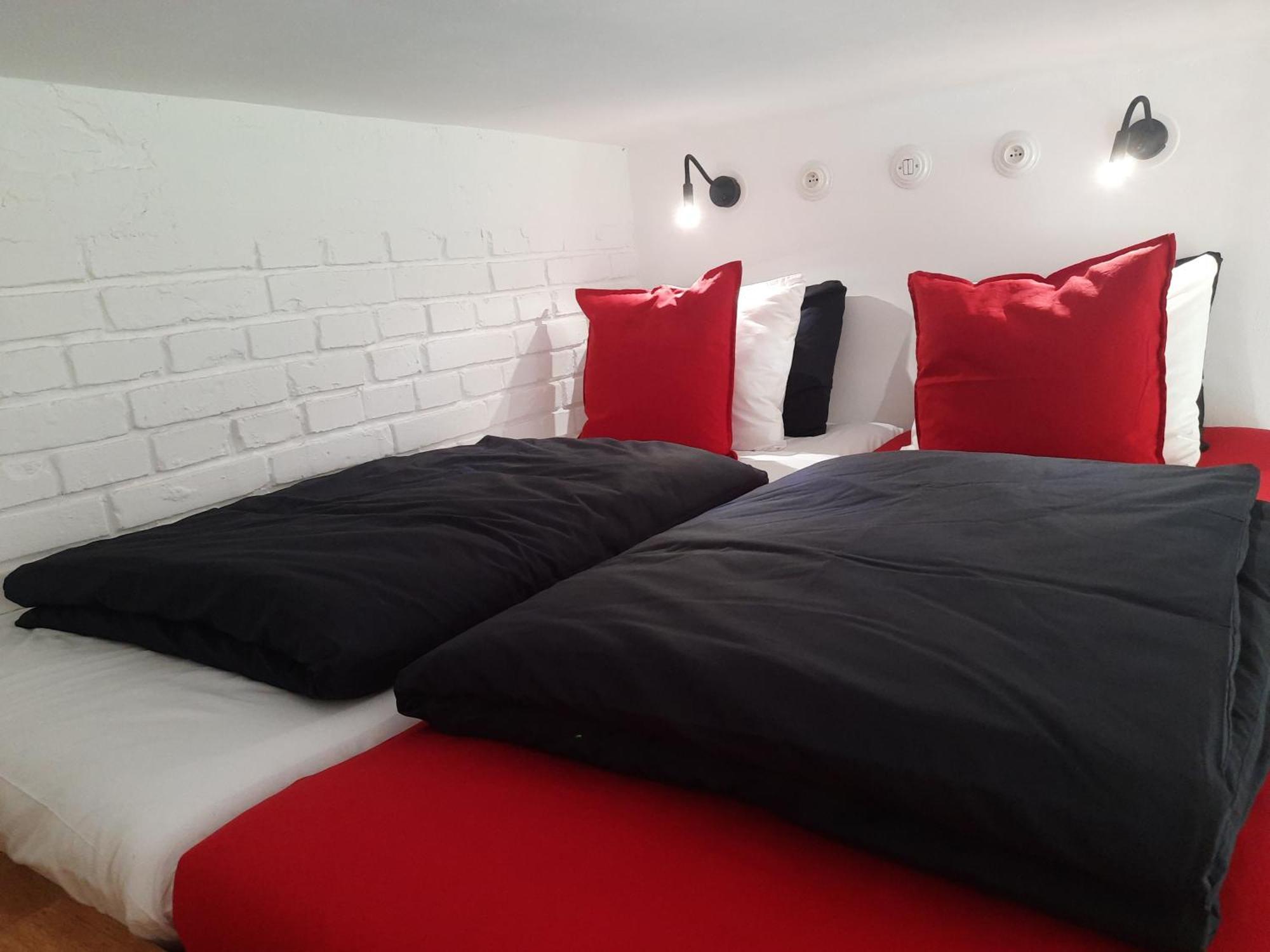 Solaris Apartment Ostrava Bagian luar foto